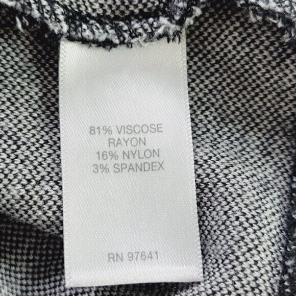 J Jill Shift Dress Size M Petite Pockets Pullover Black White Pattern - Picture 5 of 10